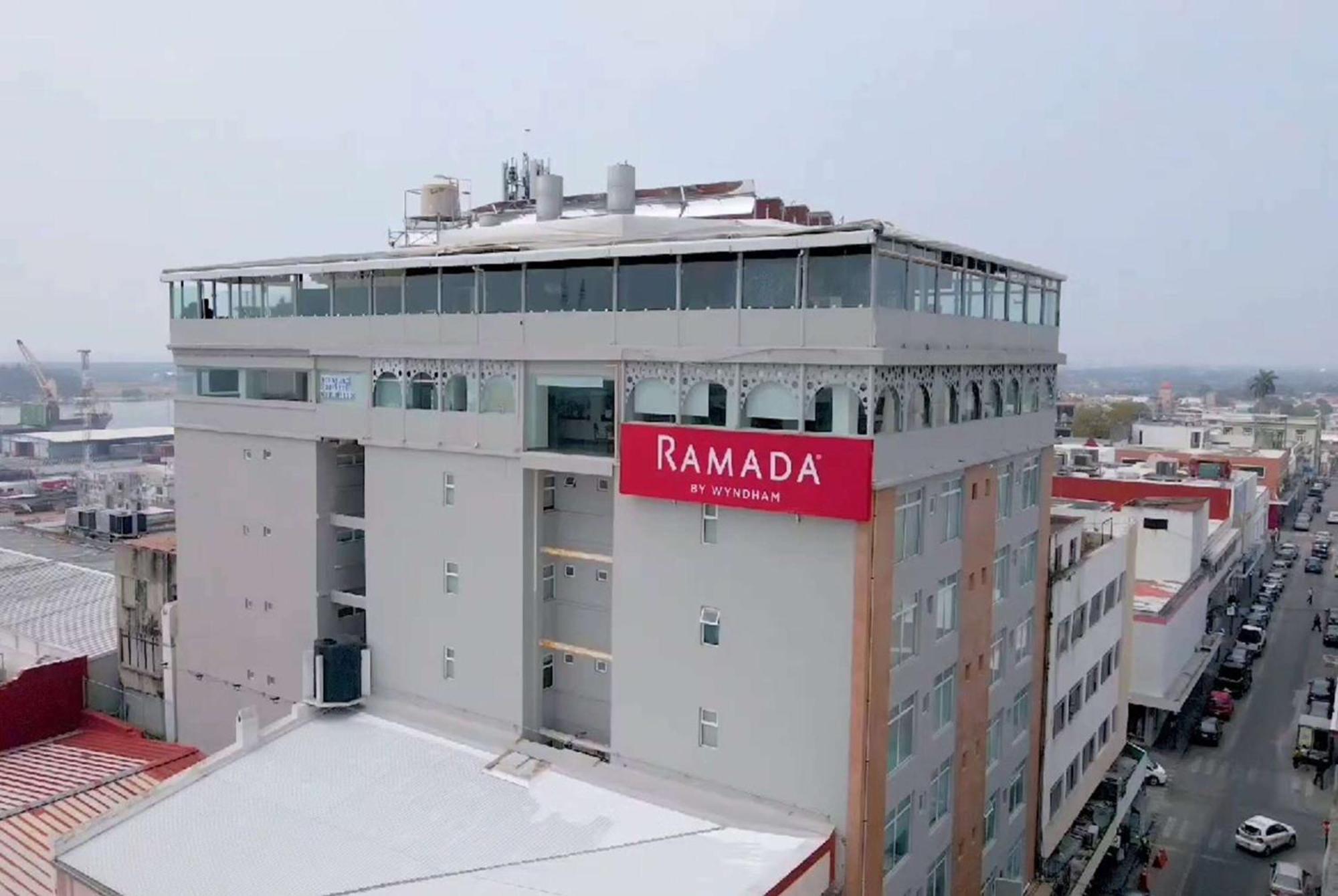 Ramada By Wyndham Tampico Centro Hotel Exterior photo