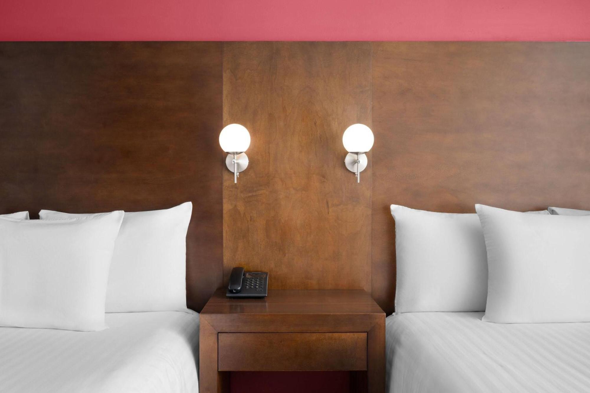 Ramada By Wyndham Tampico Centro Hotel Exterior photo