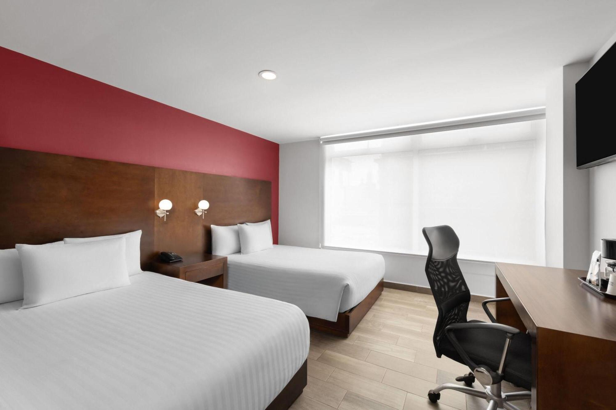 Ramada By Wyndham Tampico Centro Hotel Exterior photo